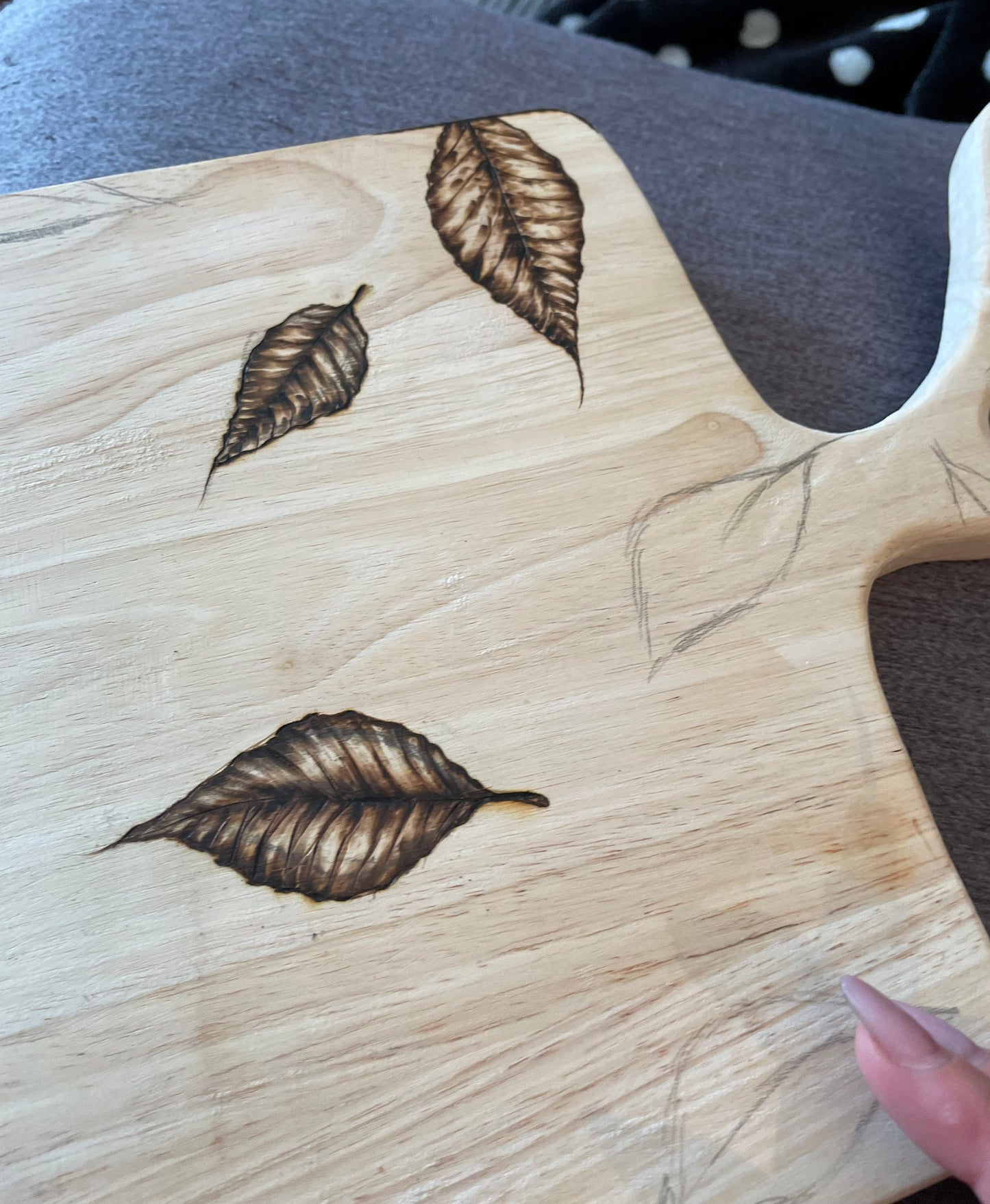 Stag antlers shaped serving board, leaf design chopping board, original hand drawn art, beech leaves, reclaimed beech chopping board, autumn
