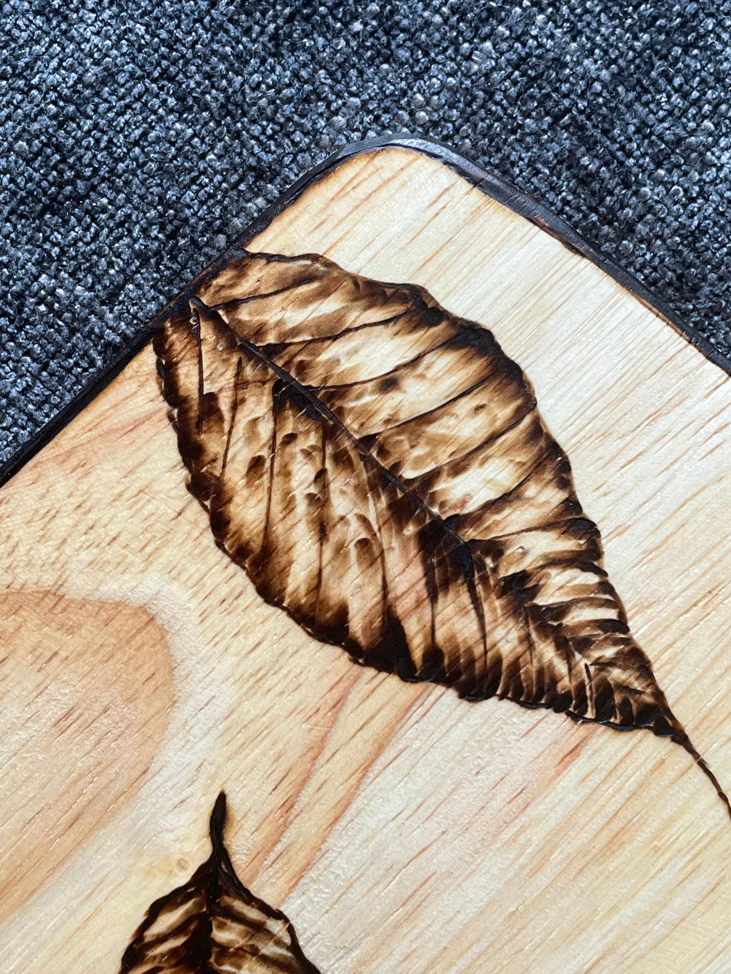 Stag antlers shaped serving board, leaf design chopping board, original hand drawn art, beech leaves, reclaimed beech chopping board, autumn